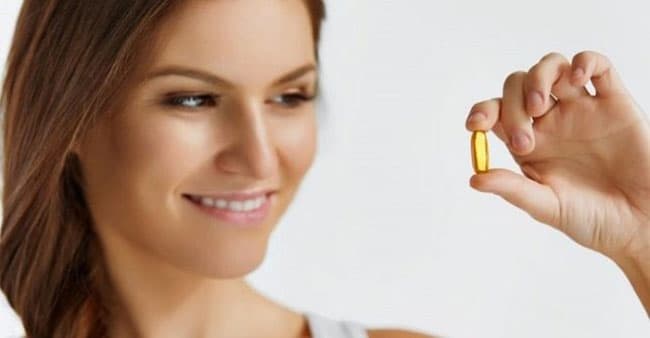 Tác dụng của Vitamin E bổ sung qua đường uống có thể hỗ trợ nhu cầu dinh dưỡng của cơ thể.