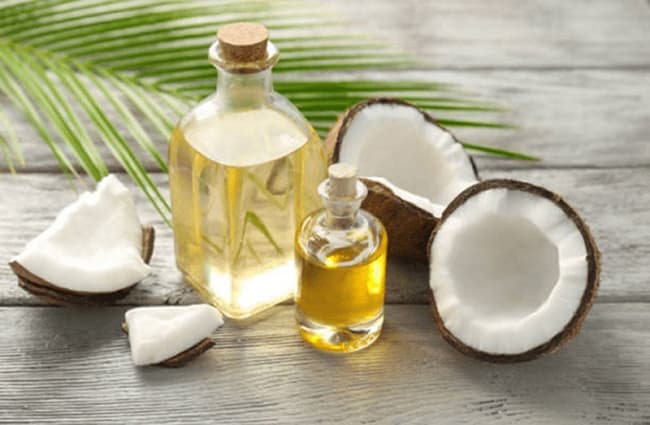Dầu Dừa được sử dụng trong massage với vai trò là dầu nền