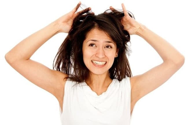Dầu gội cho tóc hư tổn nên chứa các dưỡng chất thiên nhiên.