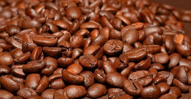 Tẩy tế bào chết Labcos được bào chế từ hạt cà phê nguyên chất 