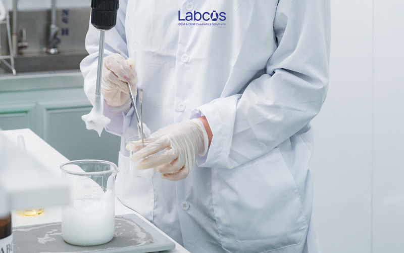 Đội ngũ nhân viên của Labcos là những người có nhiều năm kinh nghiệm