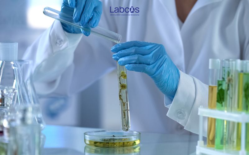 Đội ngũ nhân viên của Labcos có trình độ chuyên môn cao