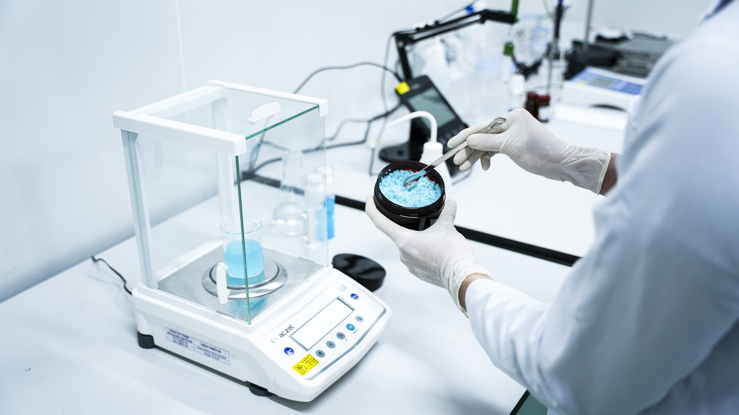 Phòng lab tại Labcos hiện đại mang đến những công thức chất lượng cao