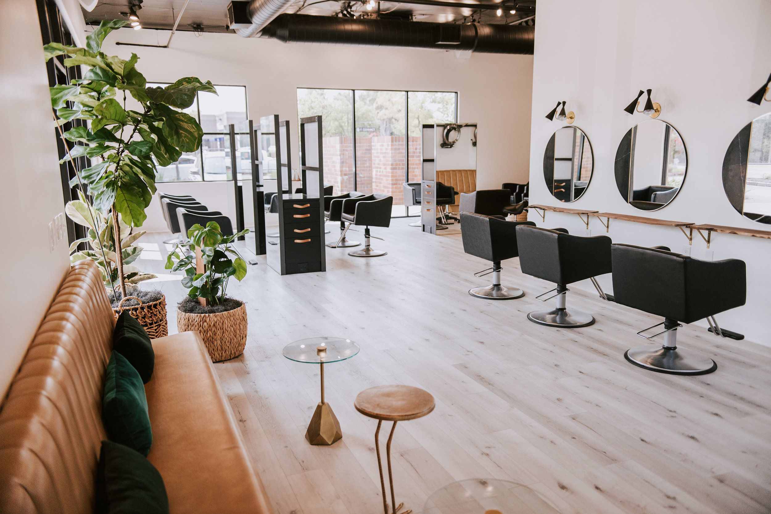 Salon, thẩm mỹ viện là những đơn vị muốn sở hữu sản phẩm độc quyền