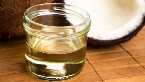 Cách bảo quản dầu dừa đúng cách