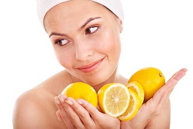 Trị mụn đơn ginả hiệu quả với nguyên liệu chanh.