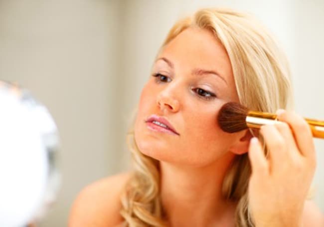 Chất chống oxy hóa giúp ngăn ngừa và đảm bảo mỹ phẩm không bị ôi