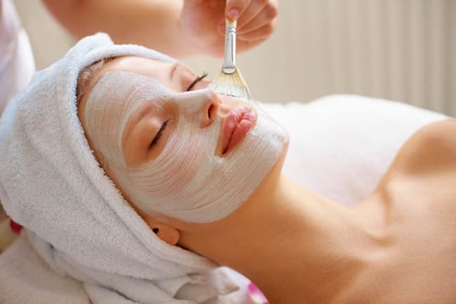 Kết hợp dầu Dừa với nguyên liệu khác làm mặt nạ dưỡng da