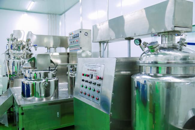 Công ty gia công mỹ phẩm labcos có nhiều thiết bị điện tử hiện đại
