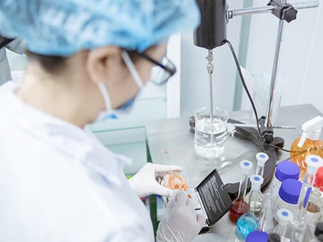 Labcos sở hữu đội ngũ nghiên cứu và gia công với nhiều kinh nghiệm tại Đà Nẵng.