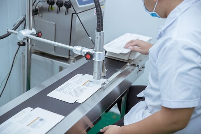 Labcos với đội ngũ nhân lực thiết kế bao bì, chai lọ, tem – nhãn cho các sản phẩm mỹ phẩm giỏi nhất và nhiệt huyết.