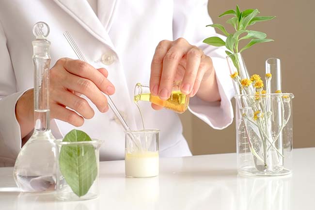 Công thức gia công mỹ phẩm độc quyền.