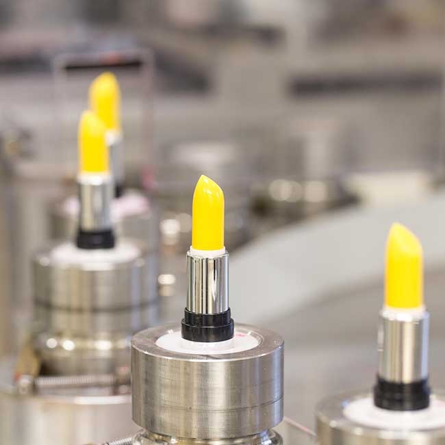 Labcos là đơn vị gia công mỹ phẩm uy tín, chất lượng hàng đầu tại Đức Hòa