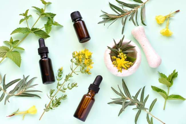 serum Tràm Trà tại Labcos được chiết xuất từ các thành phần thiên nhiên lành tính