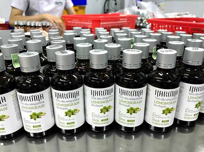 Sản xuất mỹ phẩm với quy mô lớn, độc quyền.