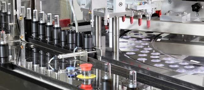 Labcos có dây chuyền xưởng gia công và sản xuất lớn; toàn thể hệ thống thiết bị của Labcos đều lấy đặt từ nước ngoài.