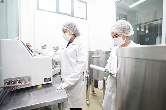 labcos đơn vị gia công mỹ phẩm với máy móc hiện đại