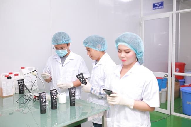 labcos sở hữu đội ngũ có trình độ chuyên môn cao