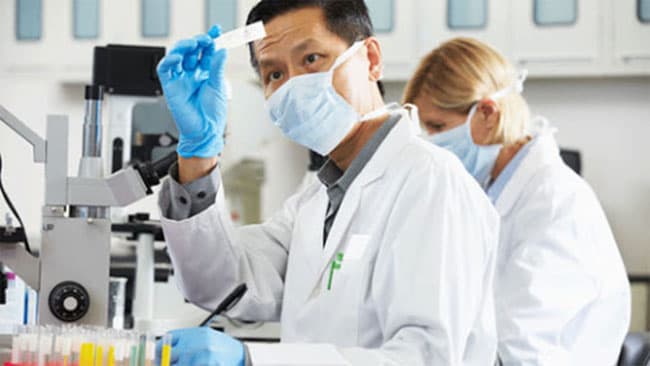labcos với đội ngũ nhân viên có chuyên môn cao