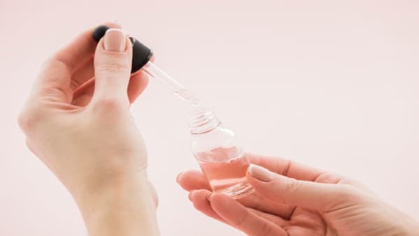 Lợi ích khi gia công serum dưỡng da tại labcos