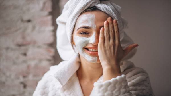 mặt nạ cám gạo và mật ong