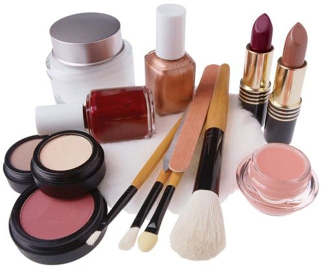 Kinh doanh mỹ phẩm tự gia công là một hướng đi xu theo xu thế hiện nay