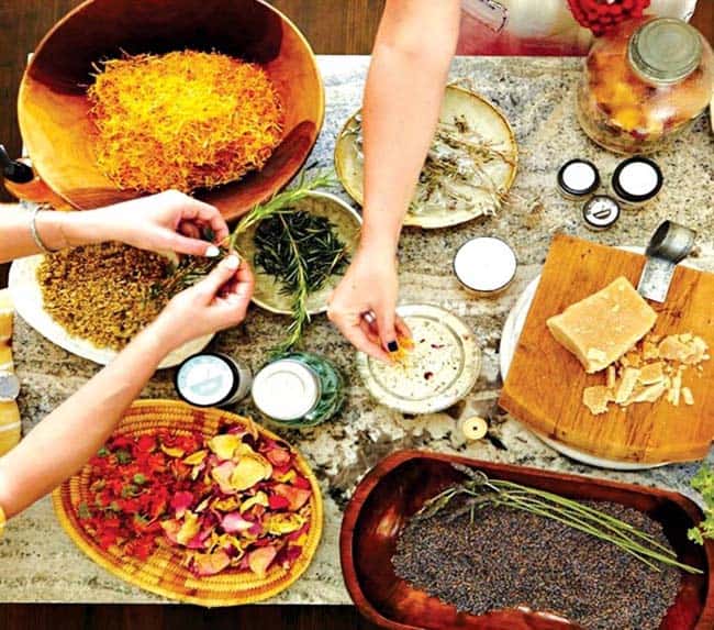 Labcos là đơn vị chuyên cung ứng nguồn nguyên liệu sản xuất mỹ phẩm chất lượng cao.