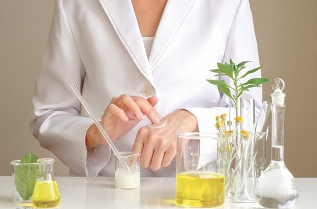 Gia công dầu gội thiên nhiên giá rẻ, chất lượng cao.