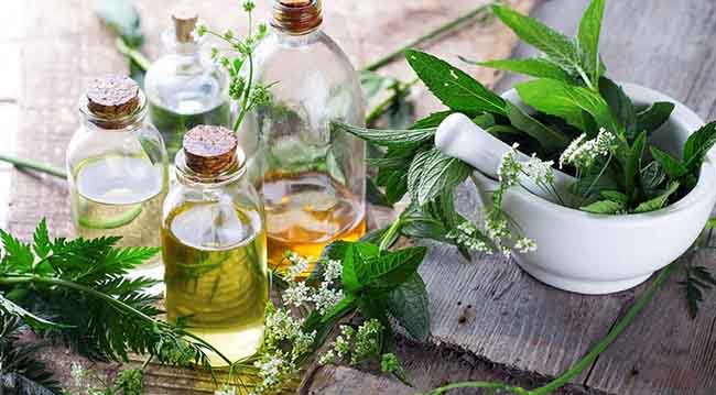Cần tìm hiểu kỹ nguồn cung cấp nguyên liệu cho sản xuât mỹ phẩm để đảm bảo chất lượng.