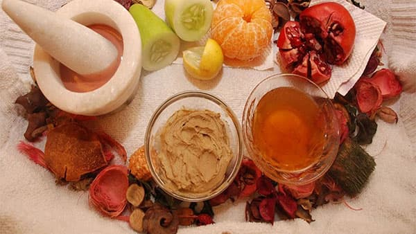 Tìm hiểu về nguyên liệu sản xuất mỹ phẩm thiên nhiên