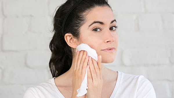 Dị ứng với mỹ phẩm? Nguyên nhân và cách xử lý hiệu quả