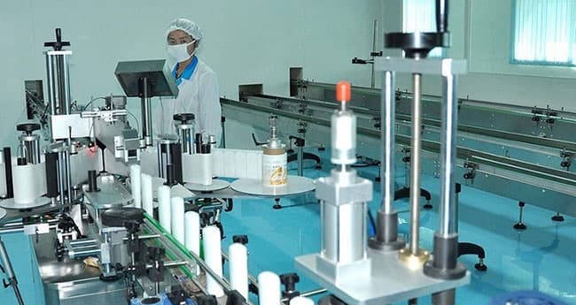 Labcos sở hữu mạng lưới nhà máy, thiết bị gia công tân tiến, đạt tiêu chuẩn GMP.
