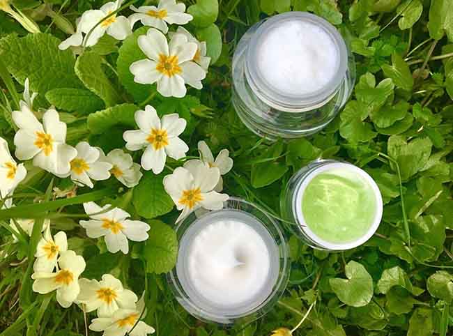 Ngày càng có nhiều đơn vị kinh doanh mỹ phẩm sạch hơn do thị hiếu của người dùng.