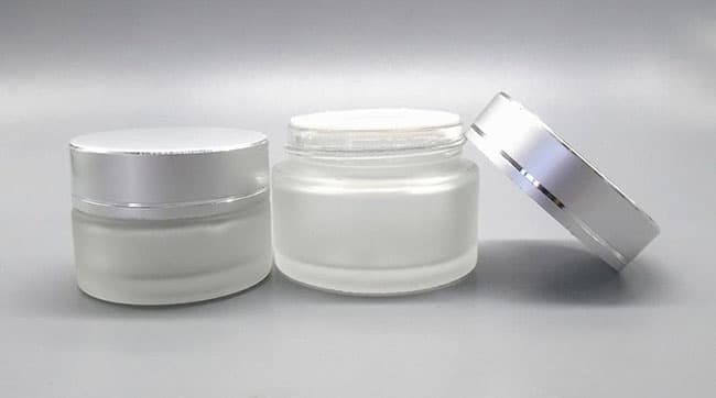 Labcos cung cấp hơn 500 loại nguyên liệu và 300 công thức mỹ phẩm đa dạng cho khách hàng có nhu cầu.