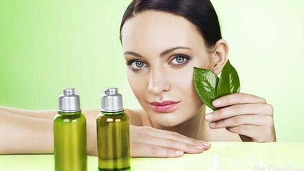 Tự làm mặt nạ trị mụn với tinh dầu hiệu quả, an toàn cho da